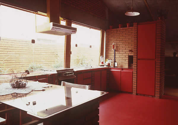 Scene 22. 
Kitchen view 2 
Vista da cozinha 2

Click on the image to go forward
Cliquez sur l'image pour aller avant
Clicate su l'immagine per andare avanti 
Clique na imagem para prosseguir